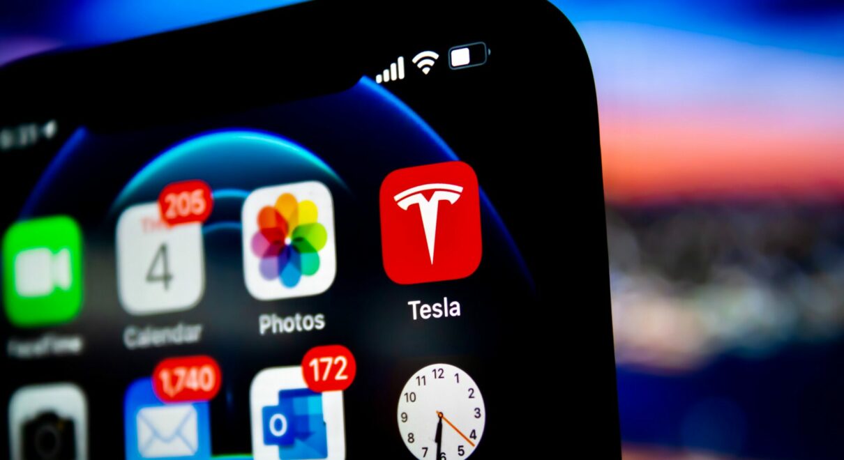 Tesla App